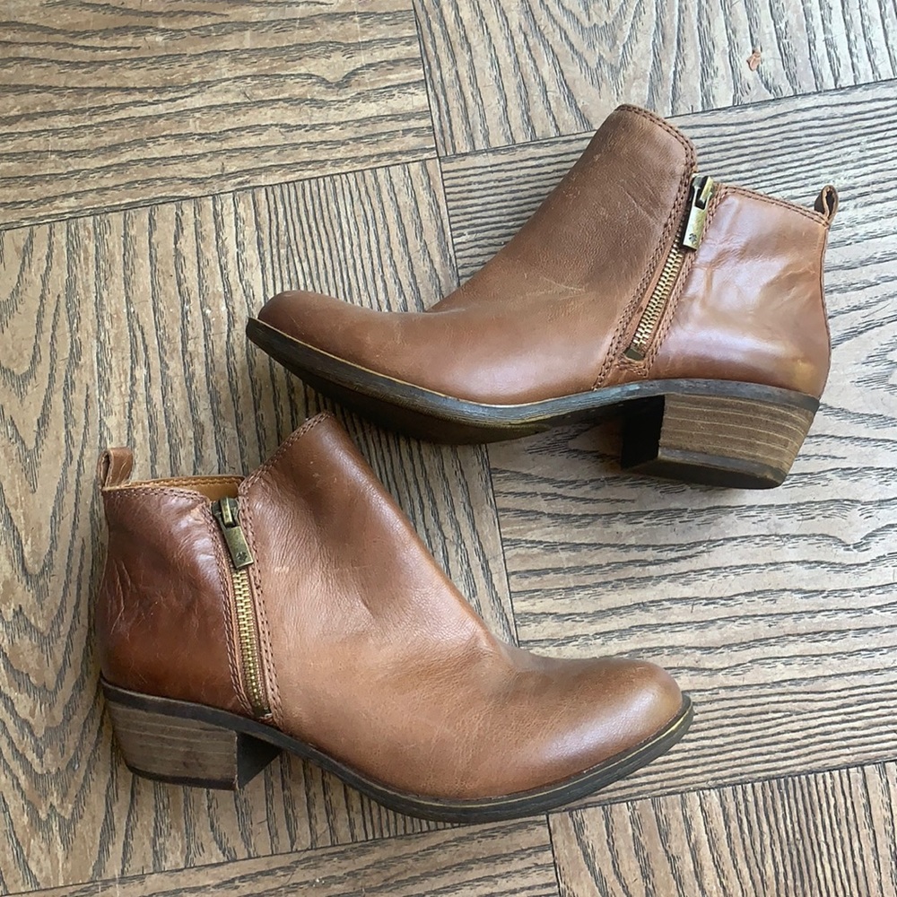 NEW Lucky Brand Basel tan leather booties